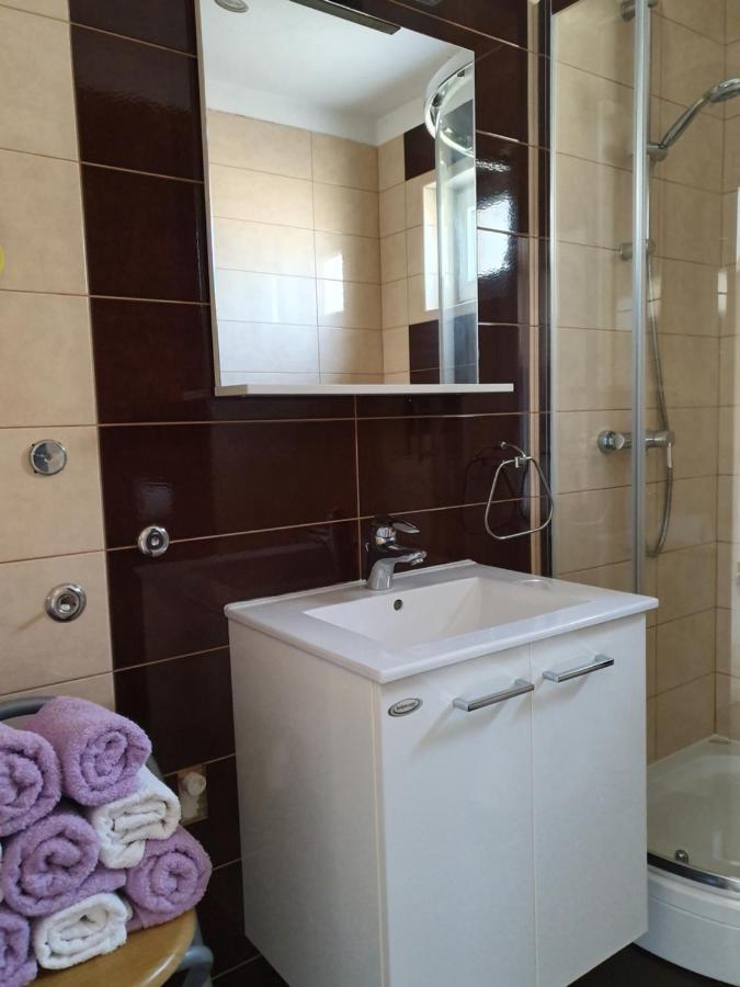 Lavender Apartments Драге Экстерьер фото
